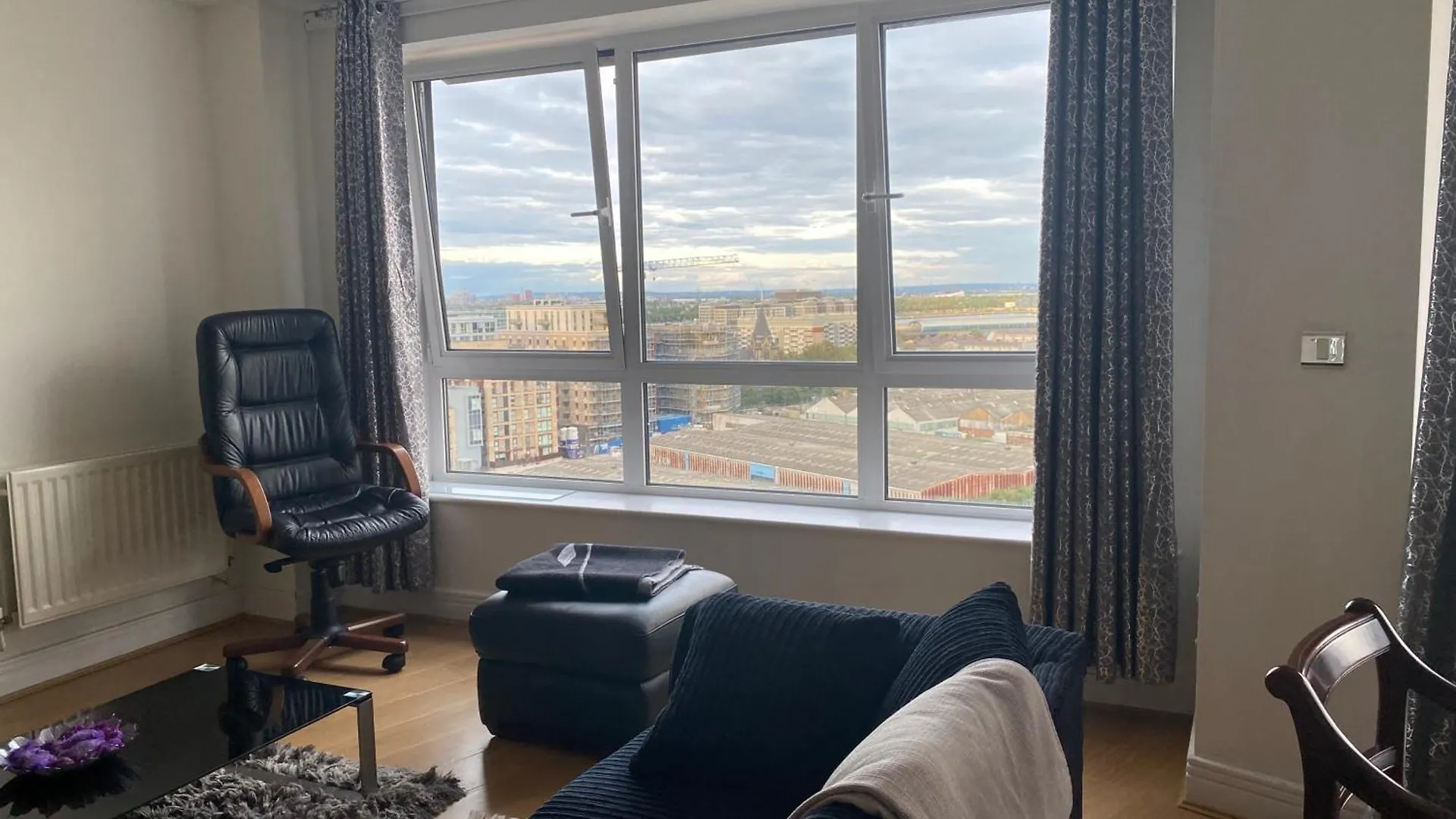 London Riverside Apartment-2 Bed-Freep-Balcony 0*,